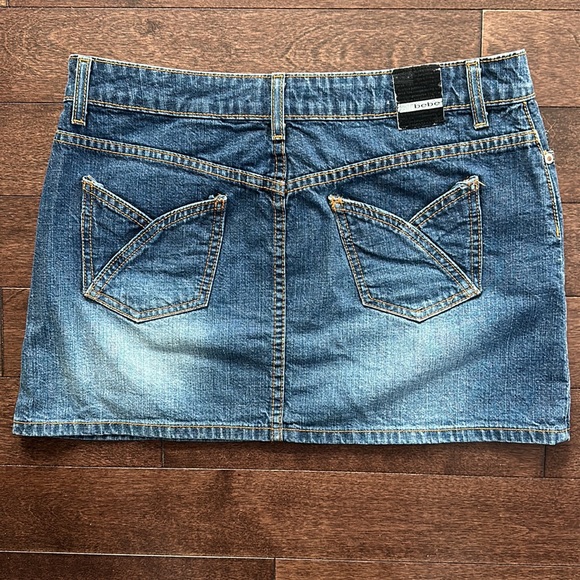 Bebe Y2K Tulip Pocket Denim Mini Skirt Vintage S - Picture 2 of 9